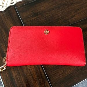 Tory Burch wallet
